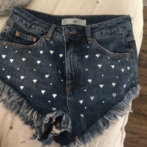 Cute cutoff shorts!